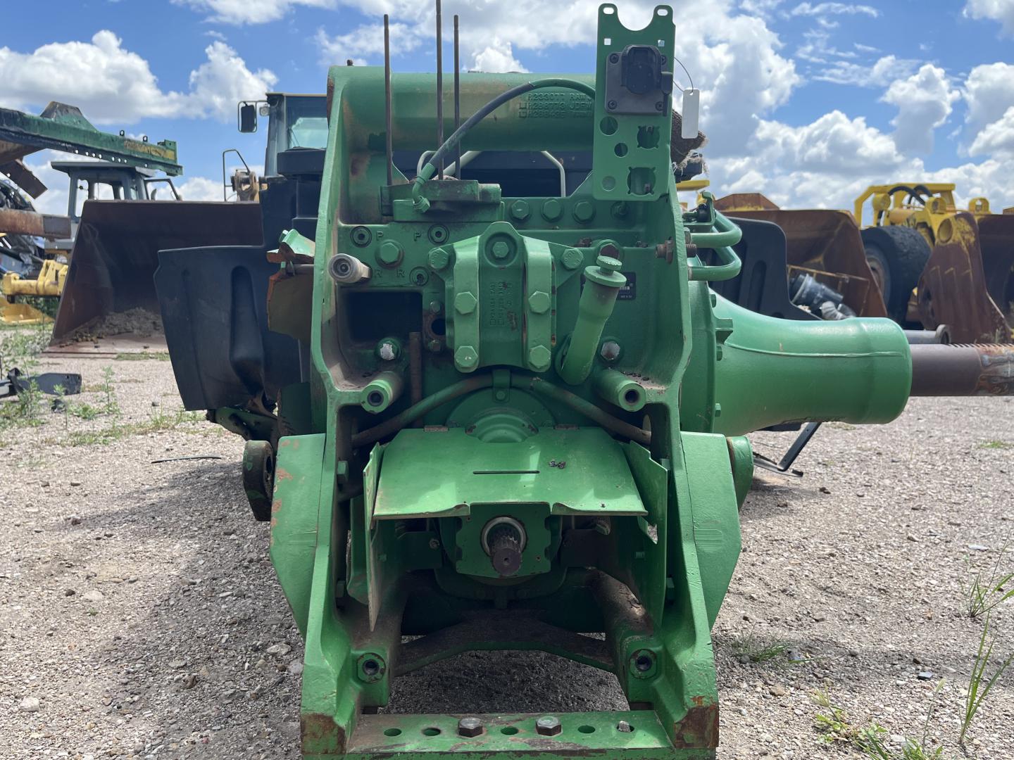 ./imagenes/INVOICE/2019/17825/TRACTOR JOHN DEERE 8225R (7).JPG